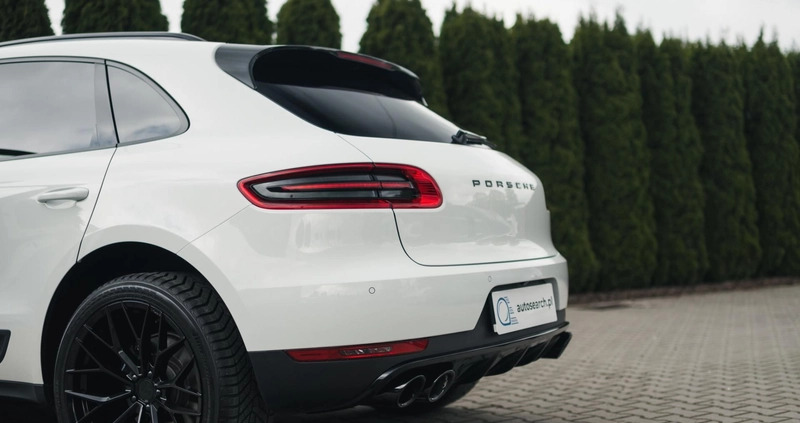 Porsche Macan cena 161990 przebieg: 111600, rok produkcji 2017 z Radków małe 742